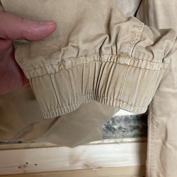 American Eagle Outfitters size Large Tan Khaki Lightweight Joggers with Pockets - Picture 4 of 9